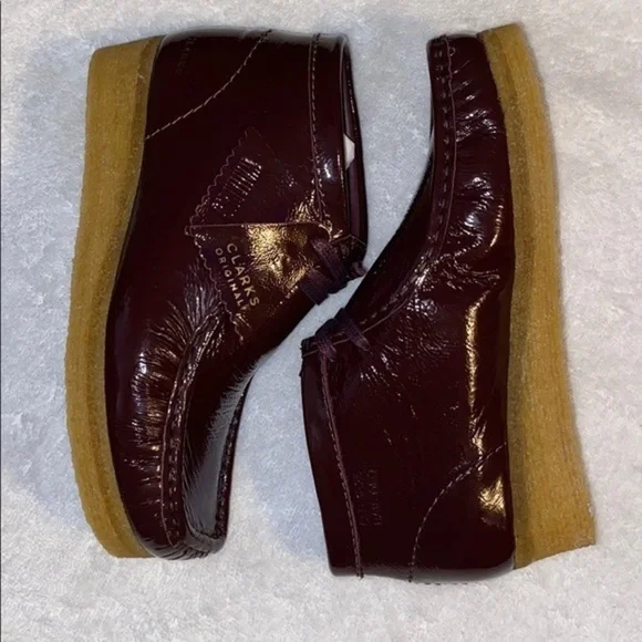 🔥 Clarks Original Wallabee Patent Leather 🔥